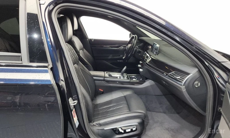 BMW 740, снимка 11 - Автомобили и джипове - 53030680