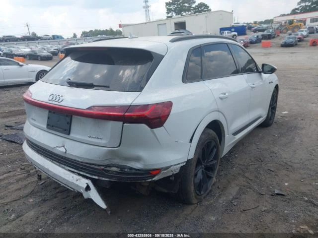 Audi E-Tron PREMIUM PLUS QUATTRO/ЗАКУПИ ОТ 500 ЛВ НА МЕСЕЦ, снимка 4 - Автомобили и джипове - 52736359