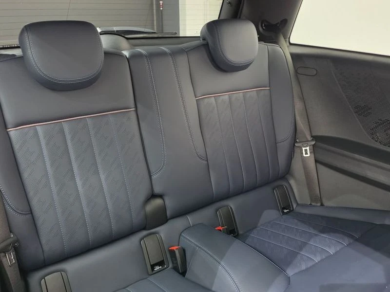 Mini Cooper Favoured| 192к.с.| ВКЛ.ТЕХНОТЕСТ, снимка 11 - Автомобили и джипове - 55642814