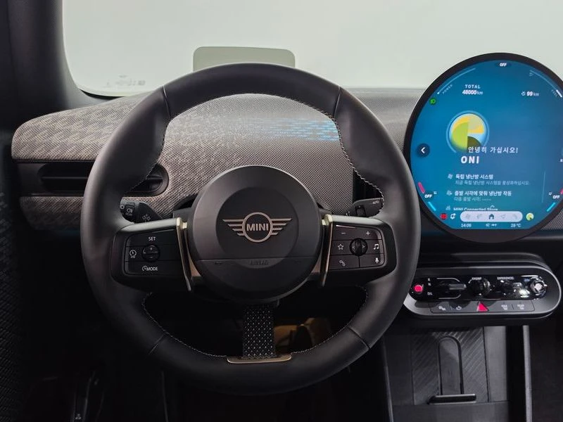 Mini Cooper Favoured| 192к.с.| ВКЛ.ТЕХНОТЕСТ, снимка 12 - Автомобили и джипове - 55642814