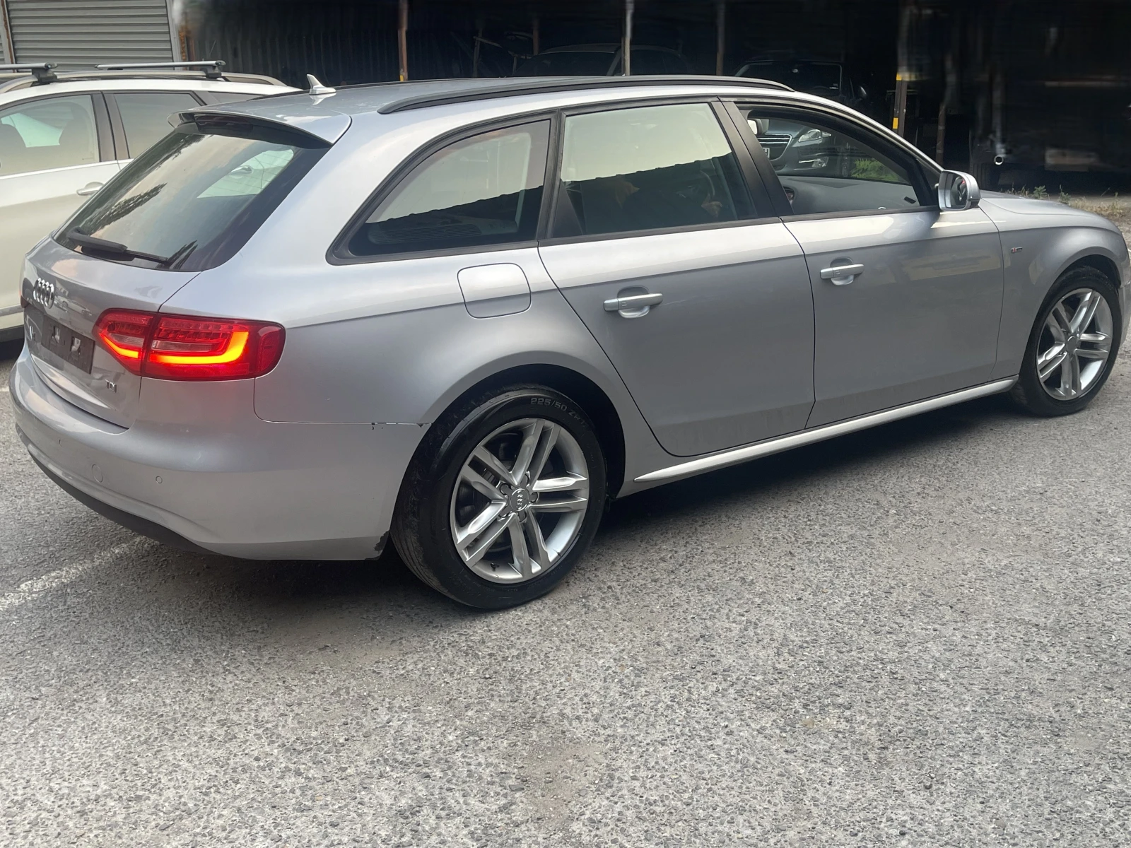 Audi A4 190 к.с. S-Line - изображение 4