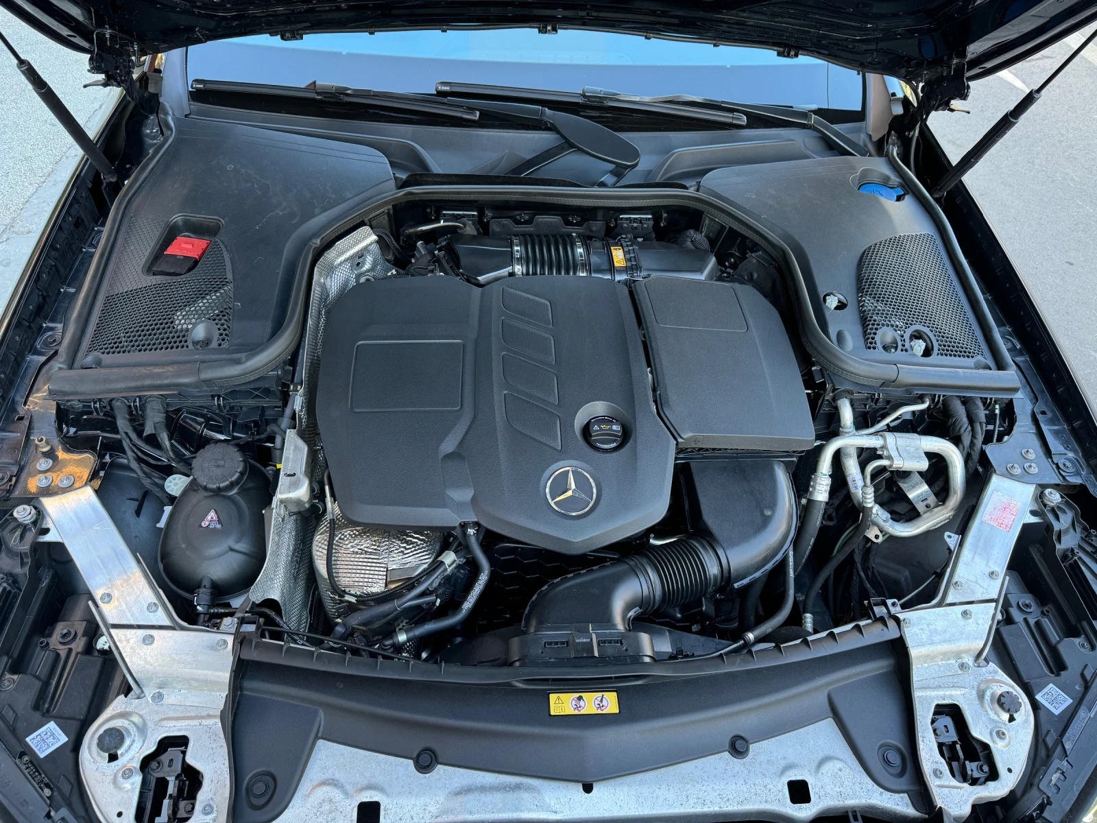Mercedes-Benz E 220 AMG 63S Style, AIR MATIC - изображение 7