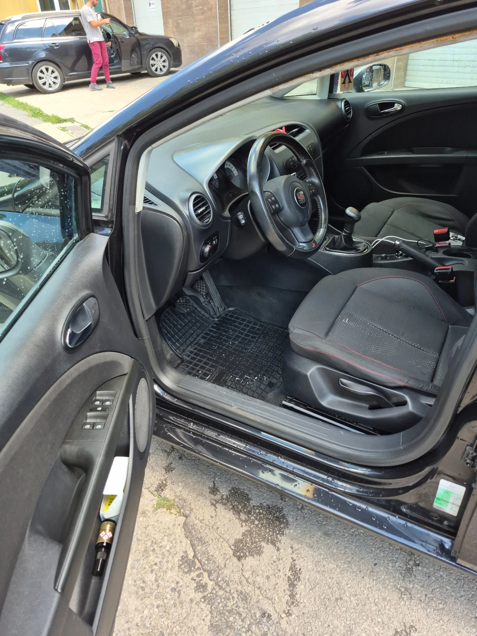 Seat Leon 2.0TDI - изображение 5