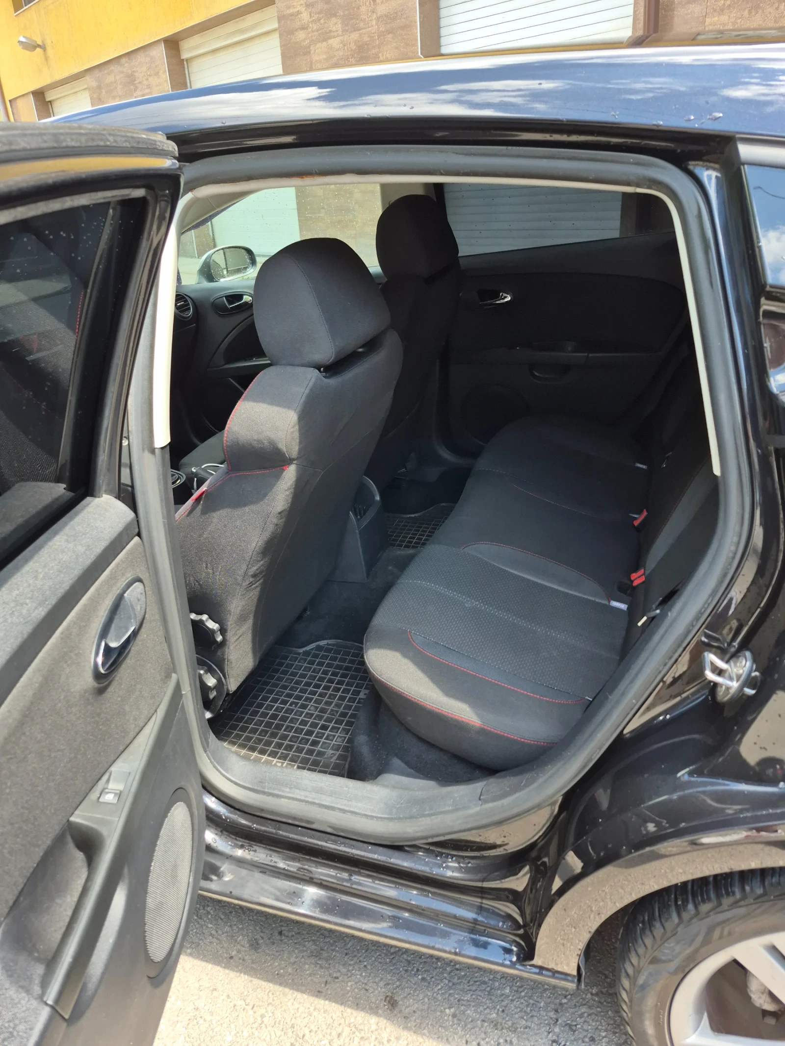 Seat Leon 2.0TDI - изображение 7