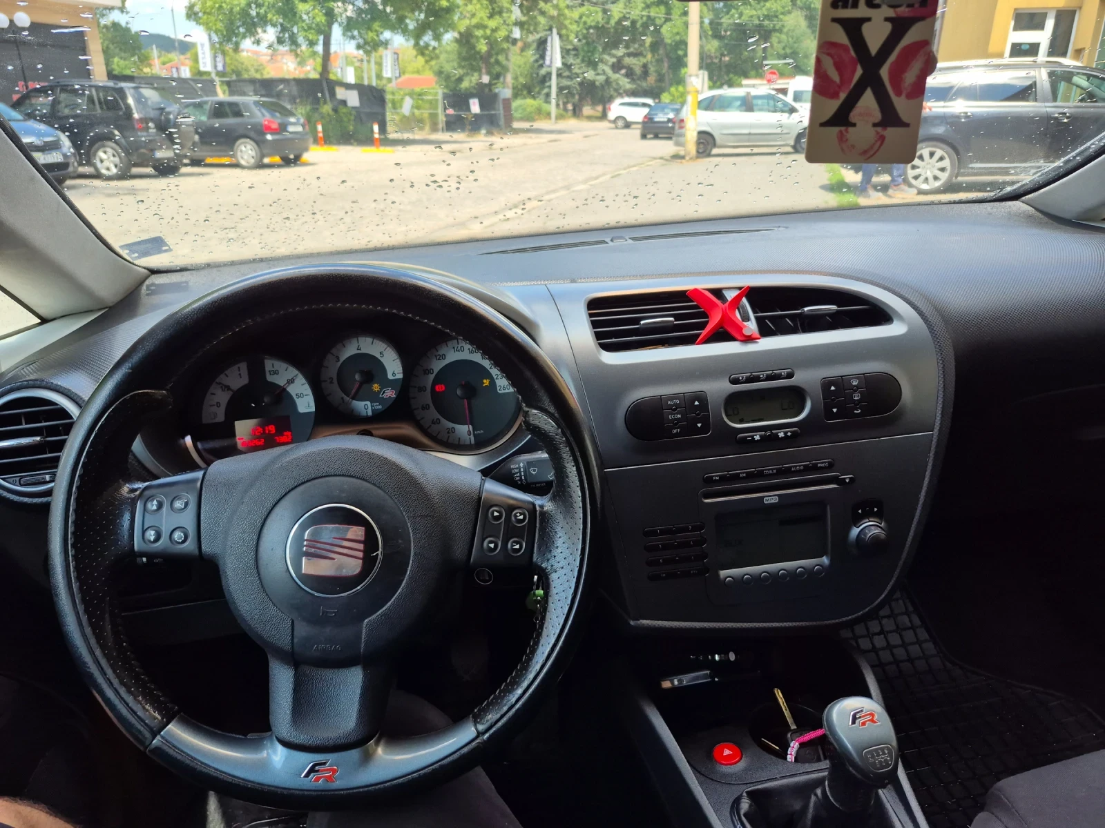 Seat Leon 2.0TDI - изображение 8