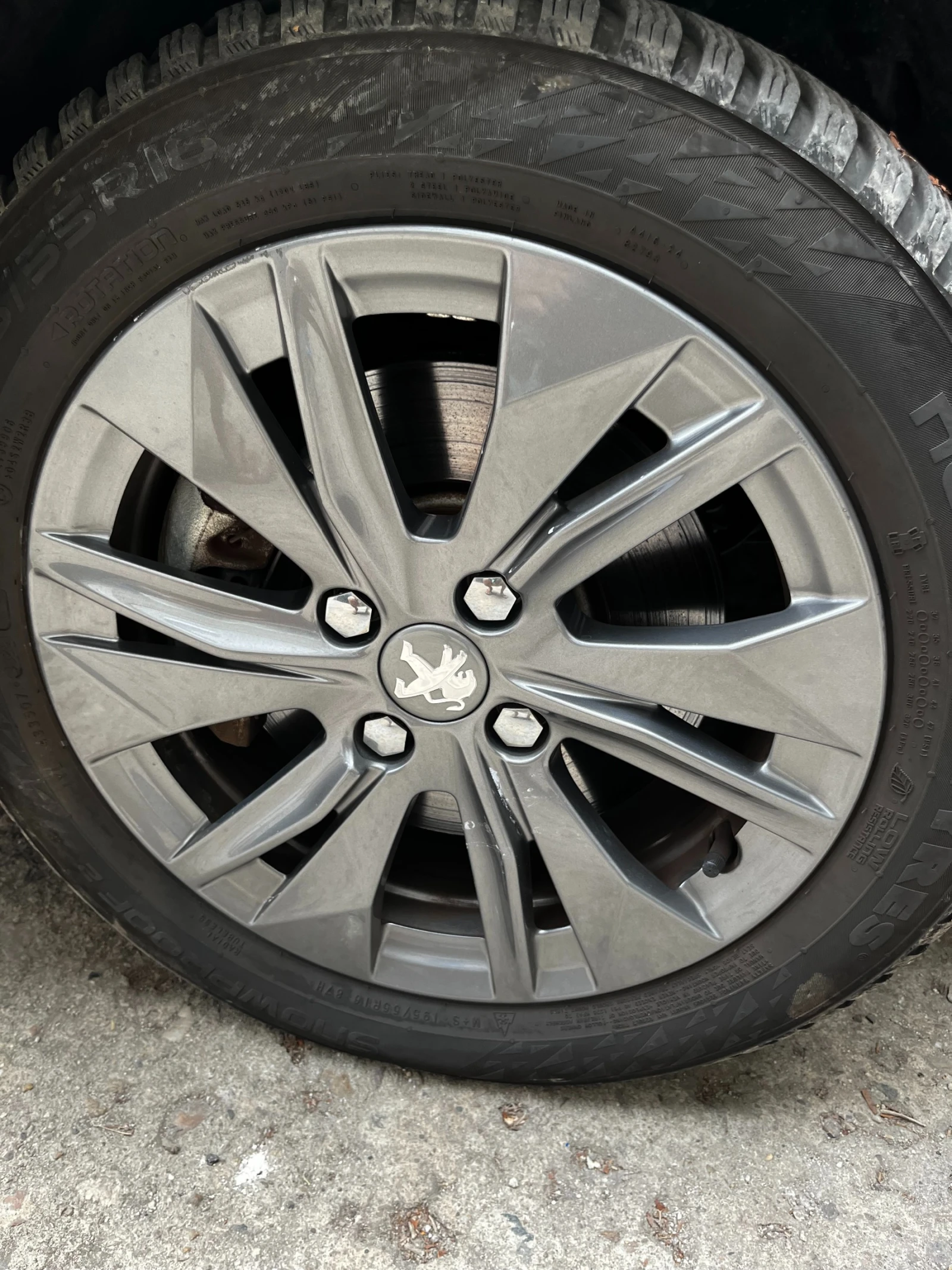 Peugeot 208  - изображение 10