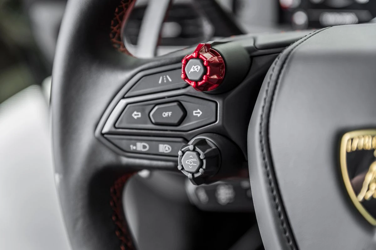 Lamborghini Revuelto | Mobile.bg   12