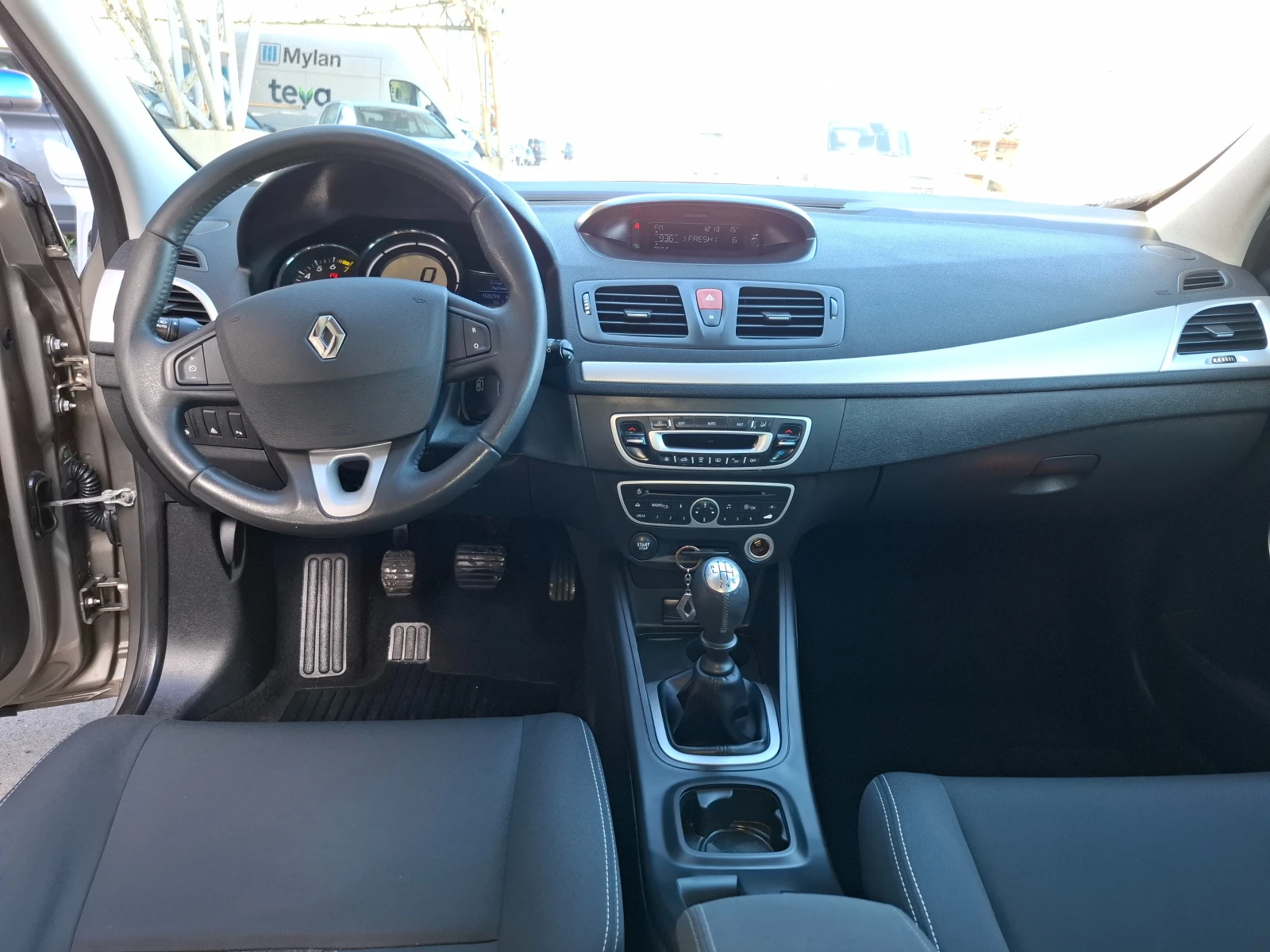 Renault Megane 131.  | Mobile.bg   16