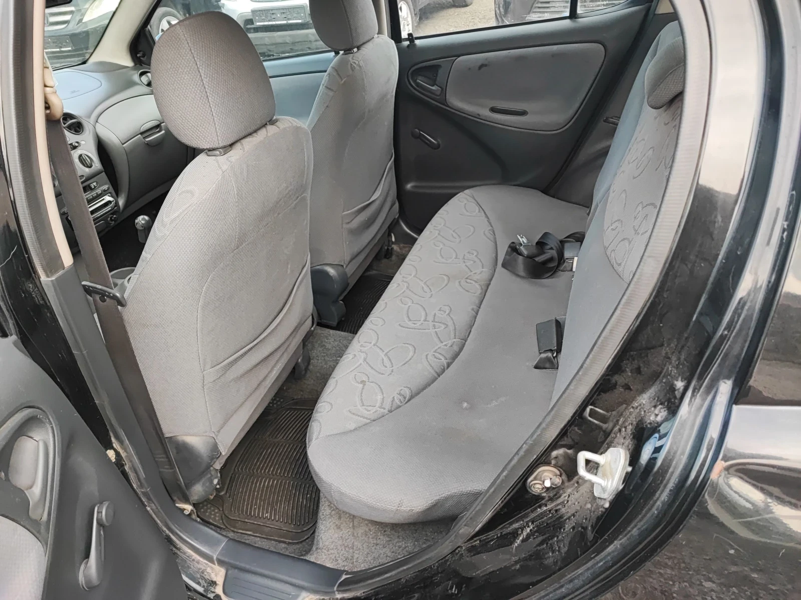 Toyota Yaris 1.3vvt-i | Mobile.bg � ����������� 6