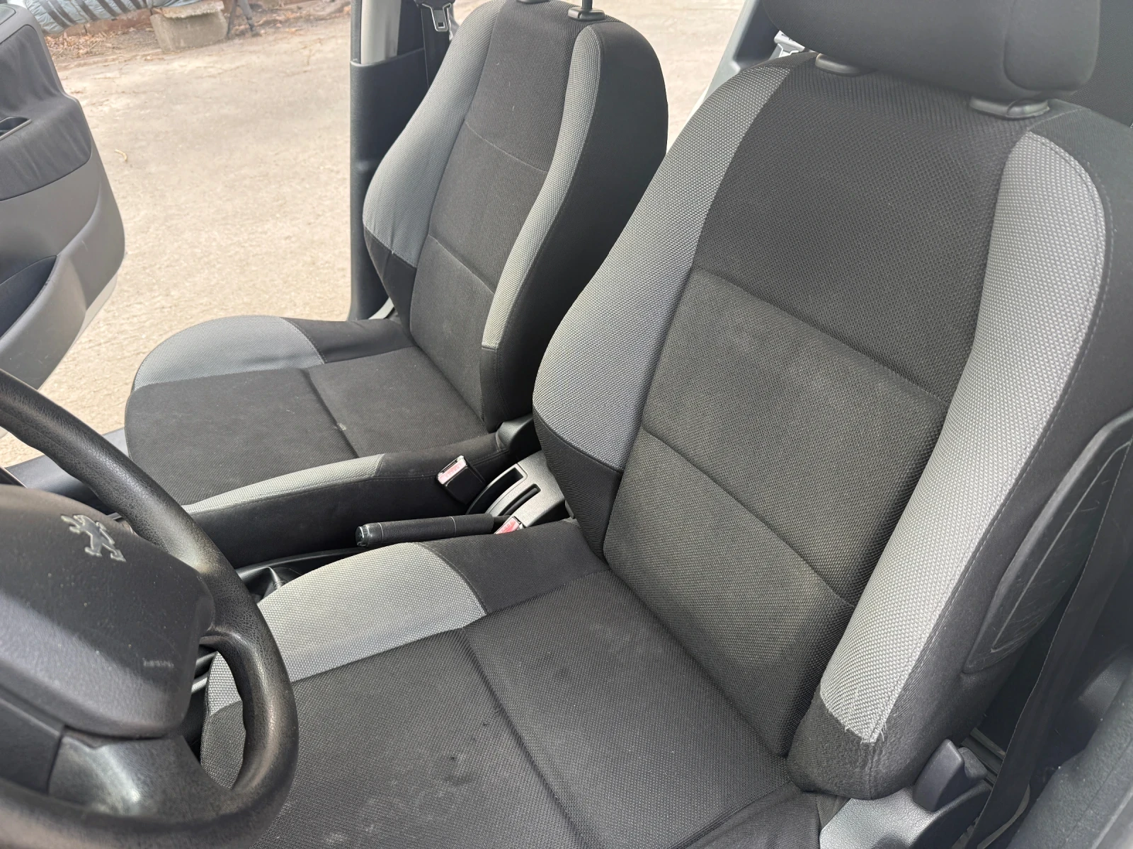 Peugeot 207, снимка 5 - Автомобили и джипове - 53998184