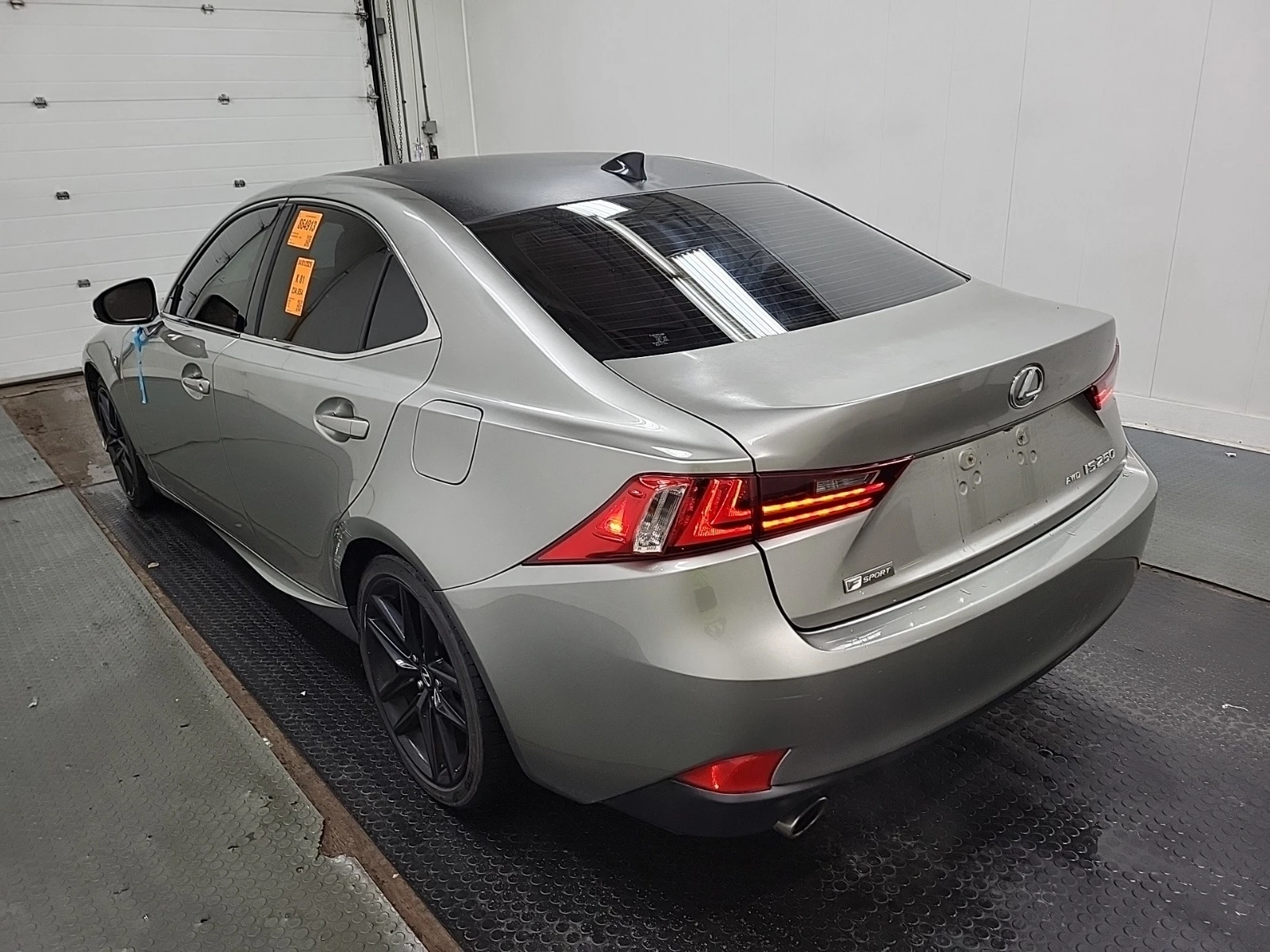 Lexus IS 250 F SPORT * ОБДУХВАНЕ * ЧЕРВЕН ИНТЕРИОР * CARFAX * , снимка 5 - Автомобили и джипове - 54099100