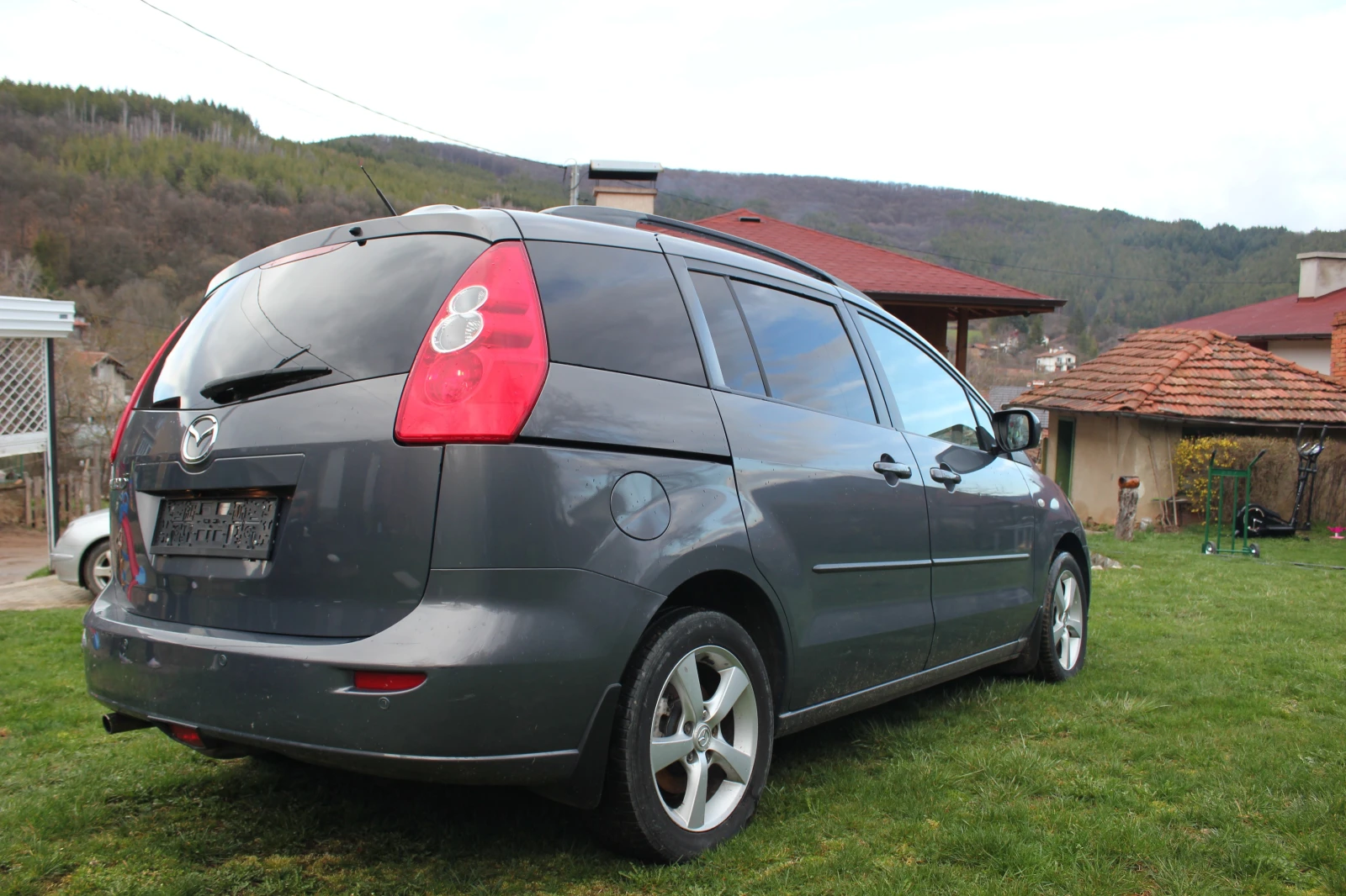 Mazda 5 2.0, снимка 5 - Автомобили и джипове - 54206739