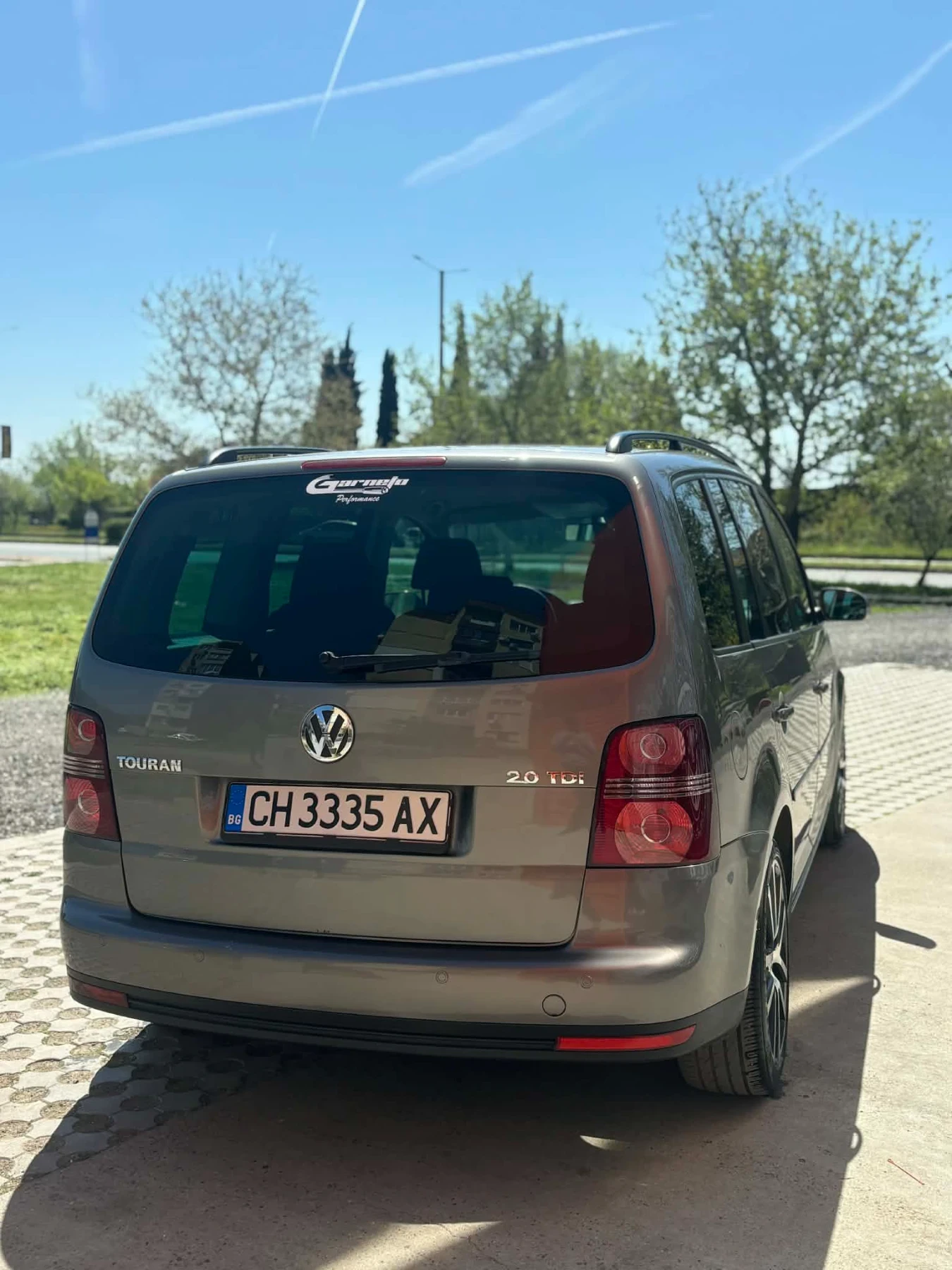 VW Touran, снимка 6 - Автомобили и джипове - 54329656