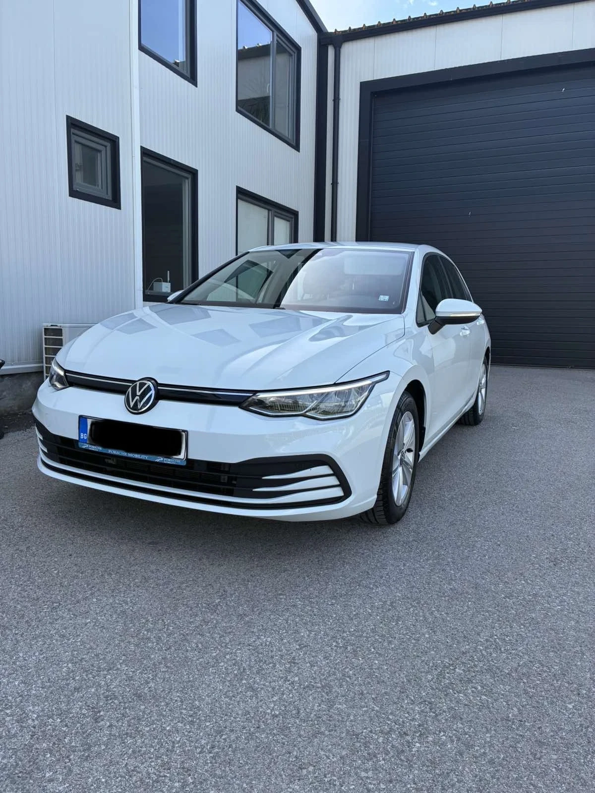 VW Golf Golf 8 Life 1.5 TSI 150hp, снимка 2 - Автомобили и джипове - 54722673