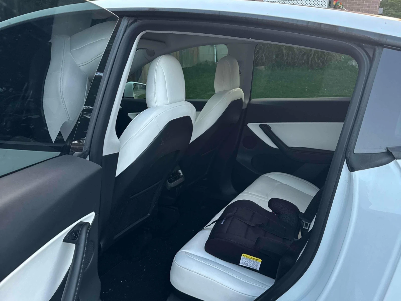 Tesla Model Y Long Range* Pano* 360* Подгрев* Keyless* , снимка 8 - Автомобили и джипове - 55782464