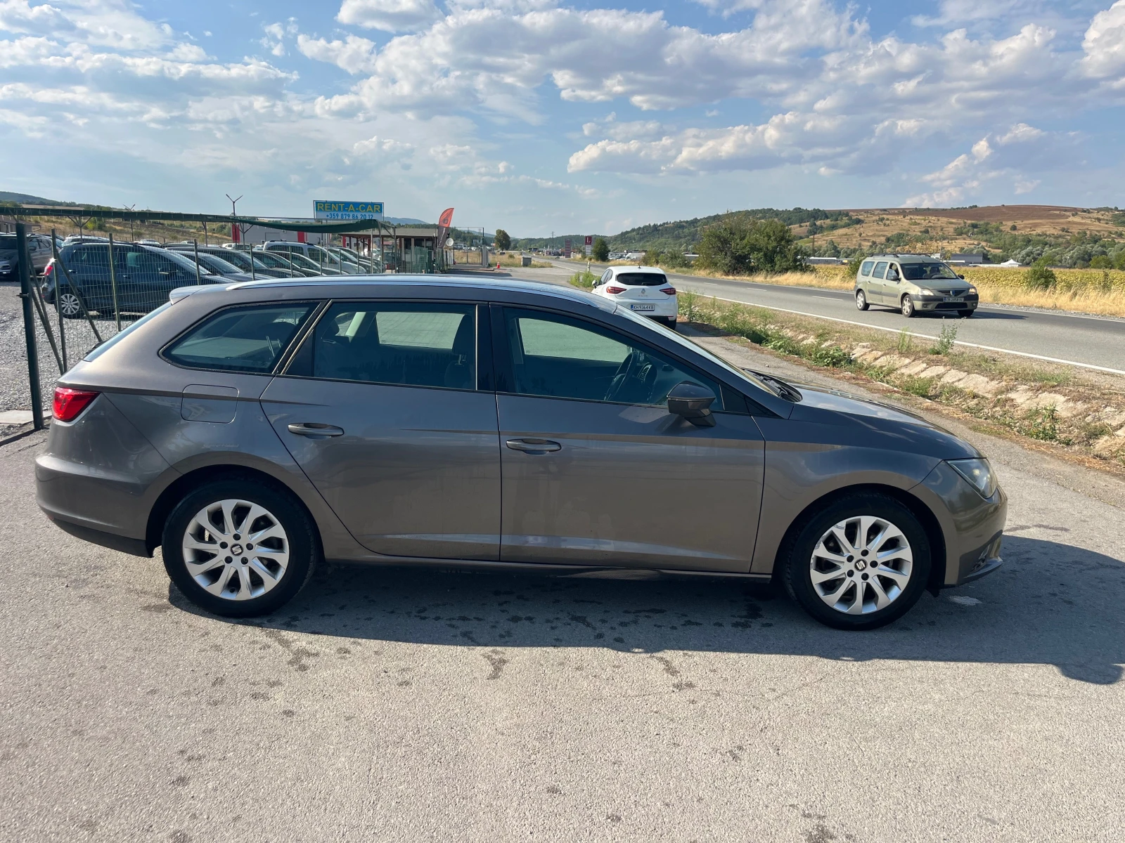 Seat Leon 1.4 TGI, снимка 3 - Автомобили и джипове - 55805409