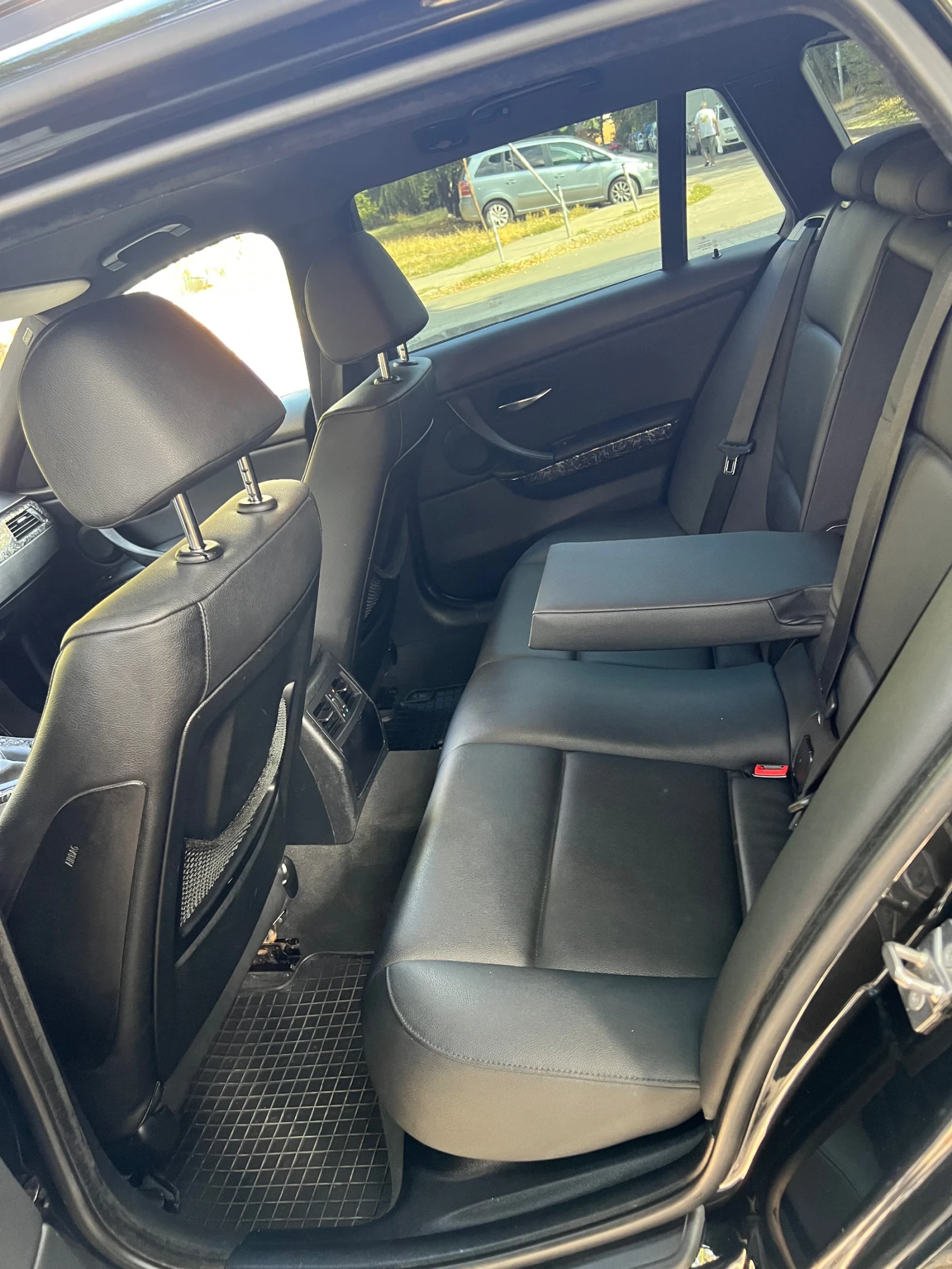 BMW 320, снимка 8 - Автомобили и джипове - 55836325