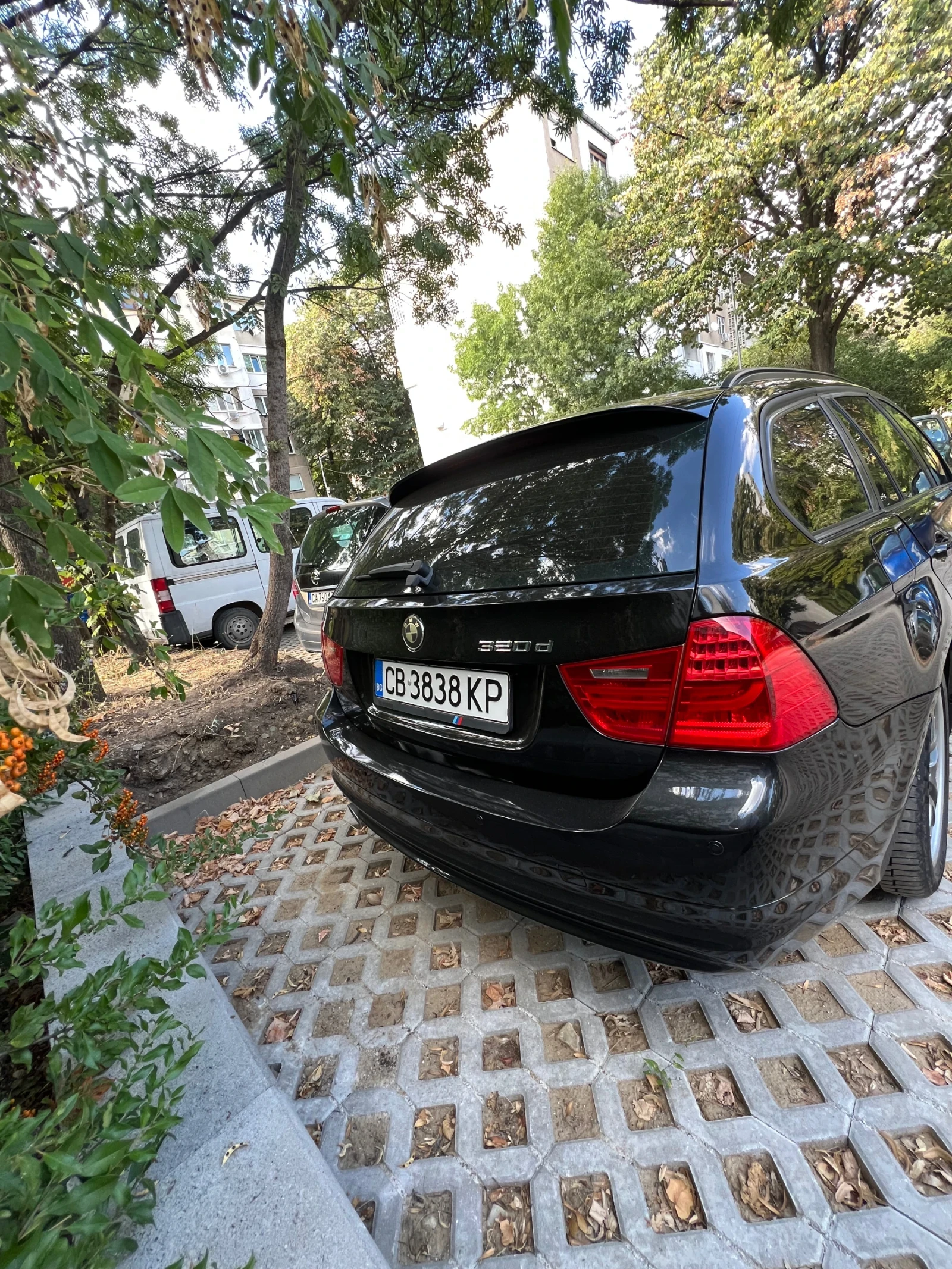 BMW 320, снимка 5 - Автомобили и джипове - 55836325