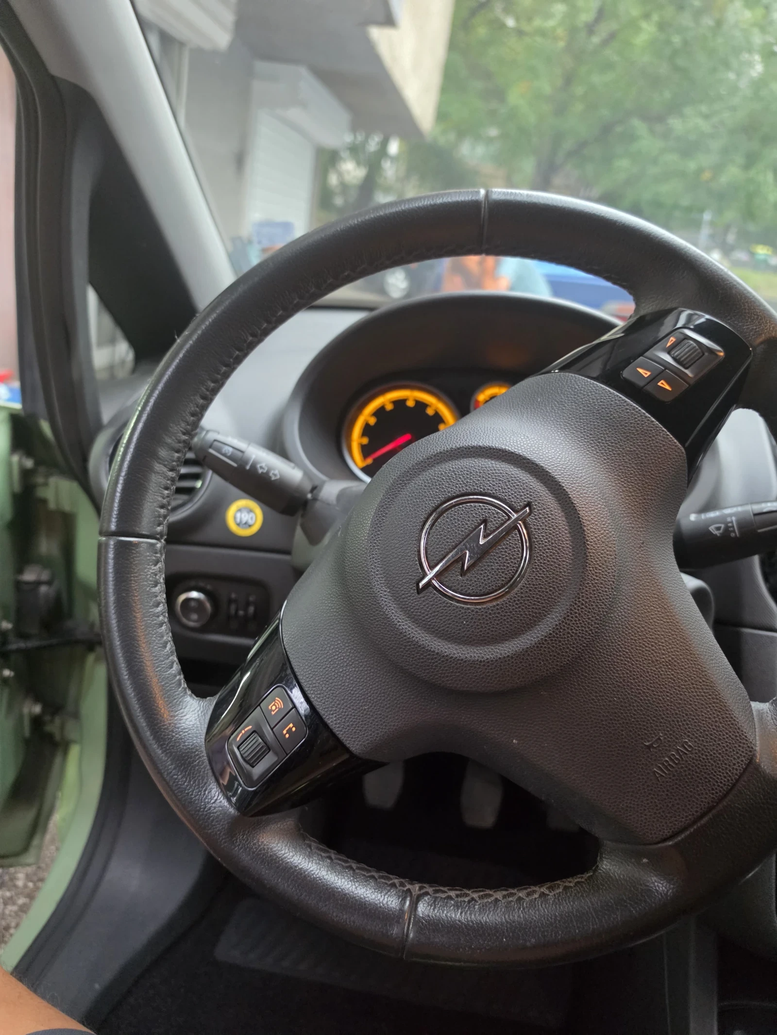 Opel Corsa 111, снимка 9 - Автомобили и джипове - 55867933