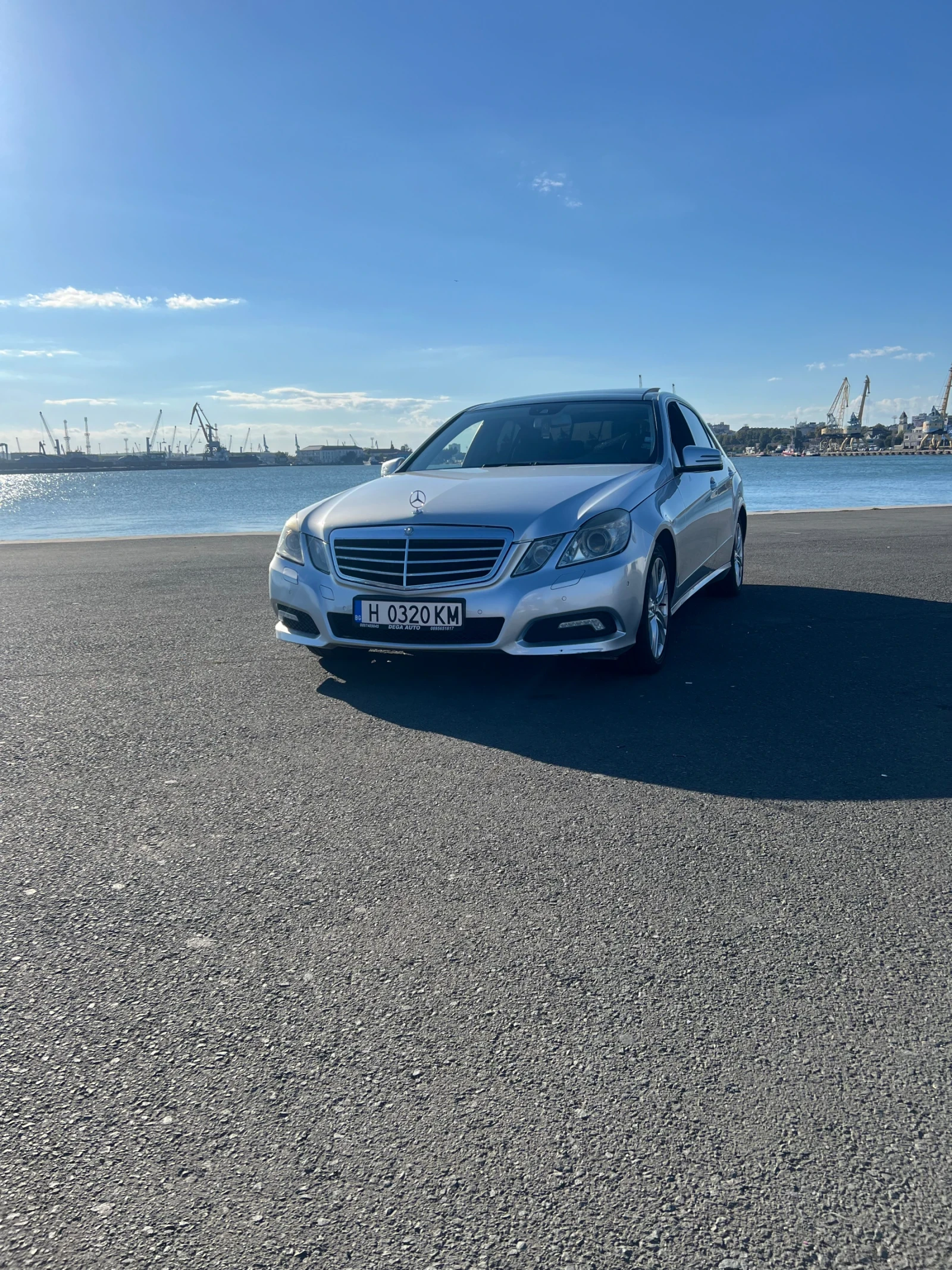 Mercedes-Benz E 220, снимка 2 - Автомобили и джипове - 56137500