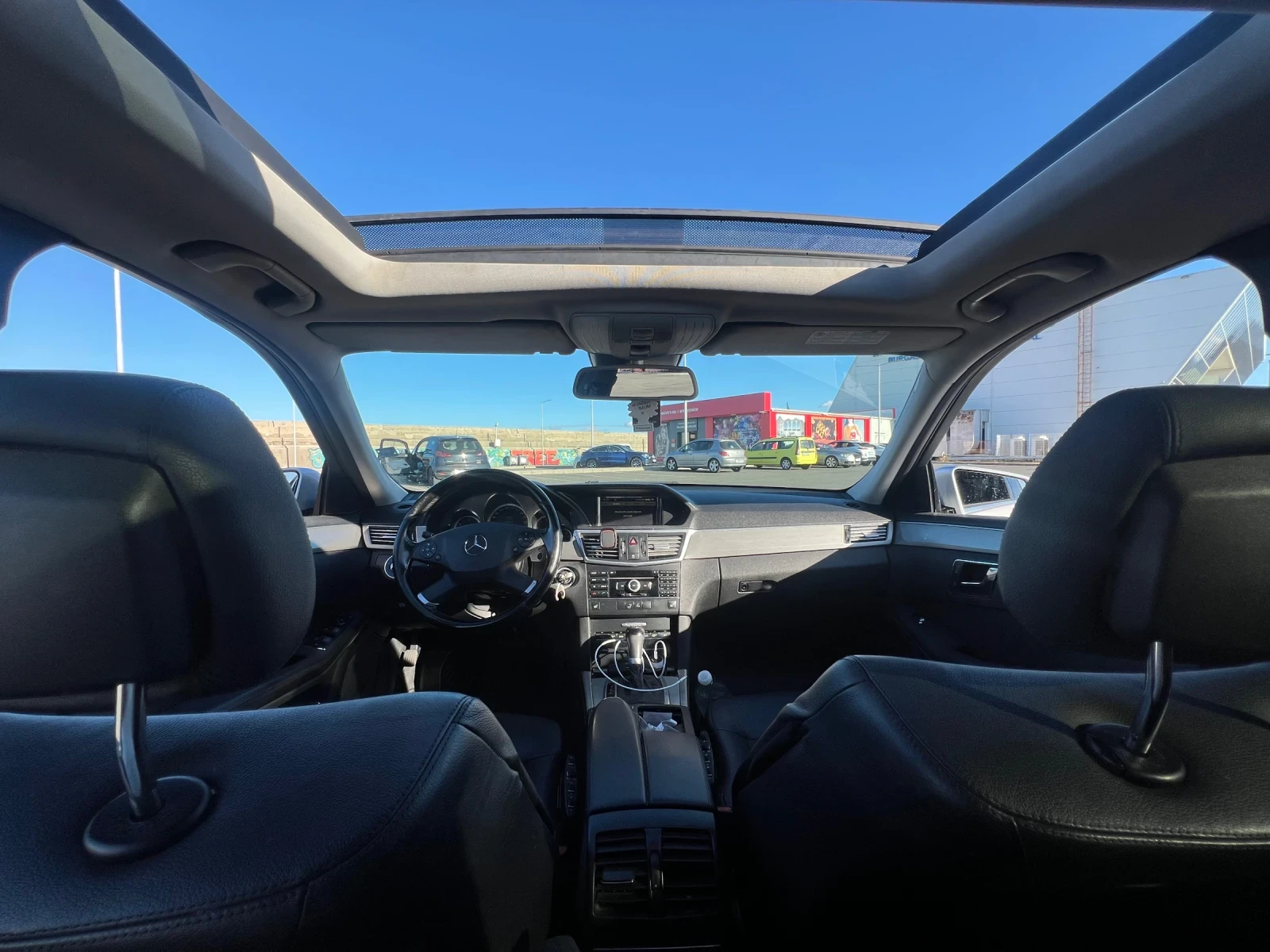 Mercedes-Benz E 220, снимка 11 - Автомобили и джипове - 56137500