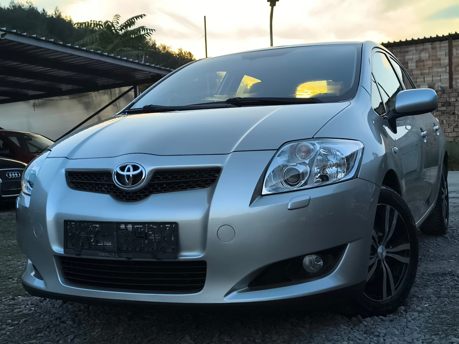 Toyota Auris 2.0D4D-126��-6 ��������-�����������-������-KEYLESS | Mobile.bg � ����������� 7