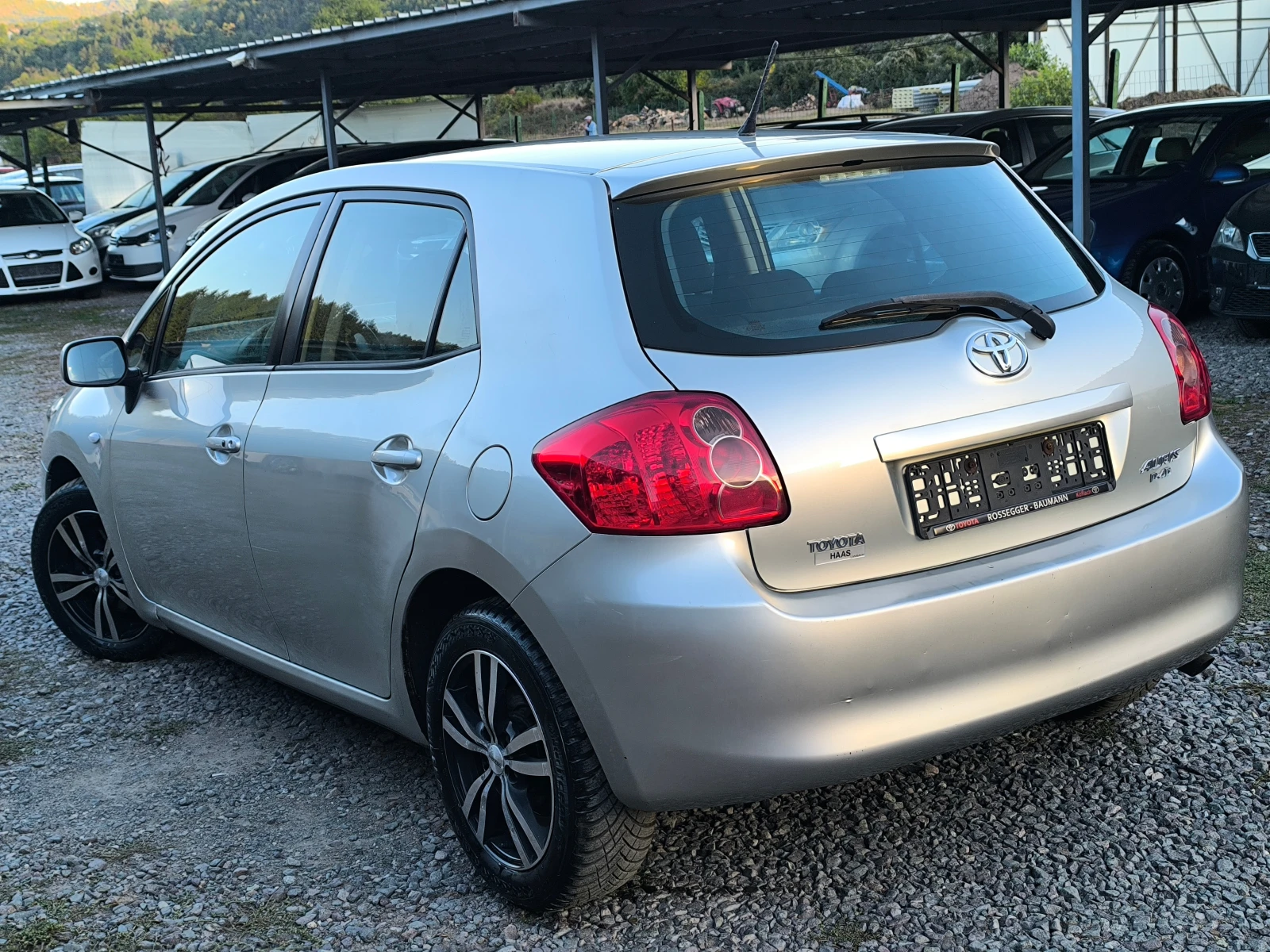 Toyota Auris 2.0D4D-126��-6 ��������-�����������-������-KEYLESS | Mobile.bg � ����������� 5