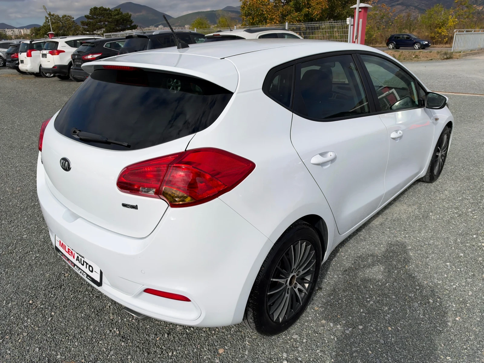 Kia Ceed (KATO НОВА), снимка 6 - Автомобили и джипове - 56632045