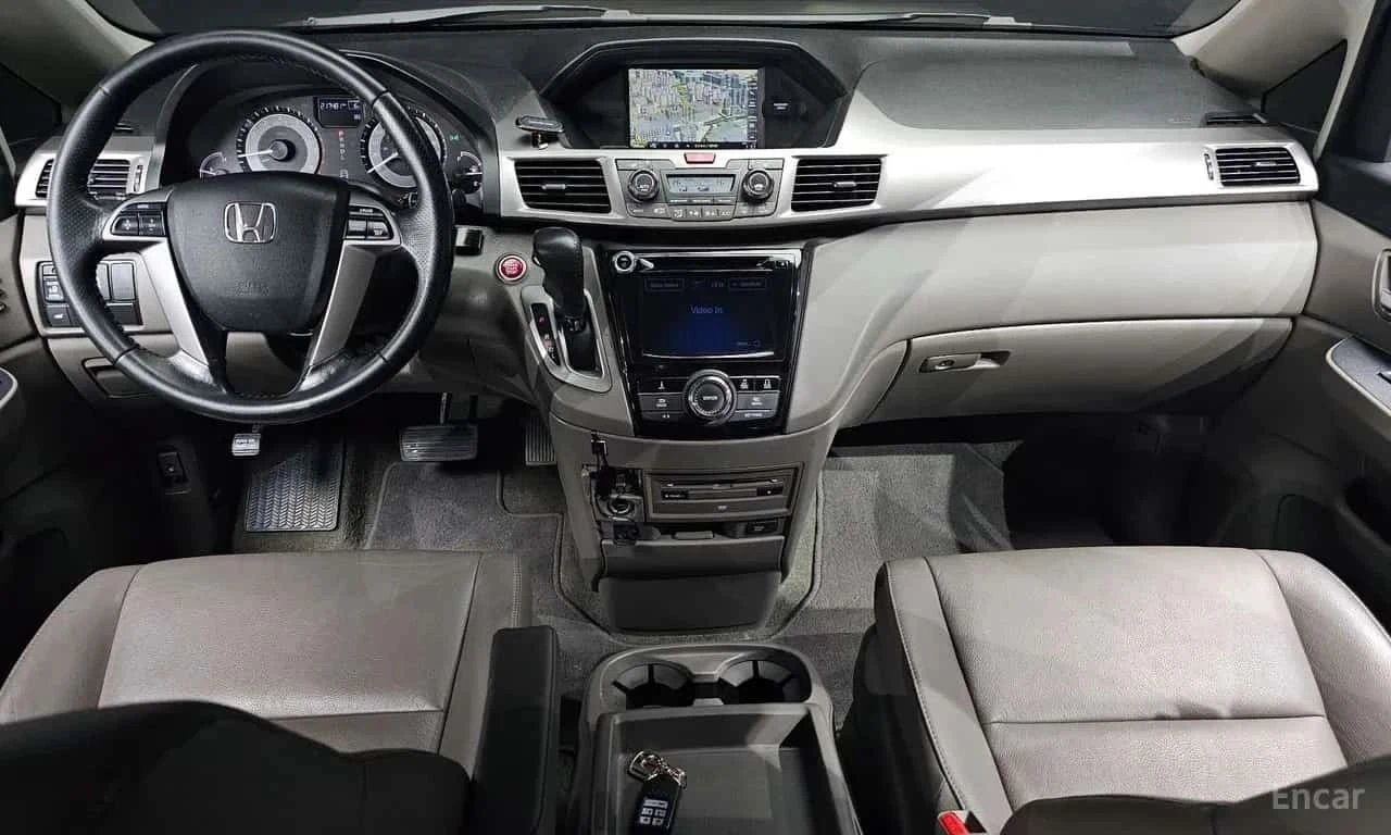 Honda Odyssey, снимка 7 - Автомобили и джипове - 56688074