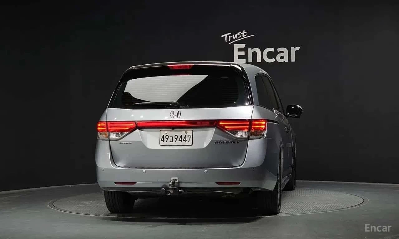 Honda Odyssey, снимка 4 - Автомобили и джипове - 56688074