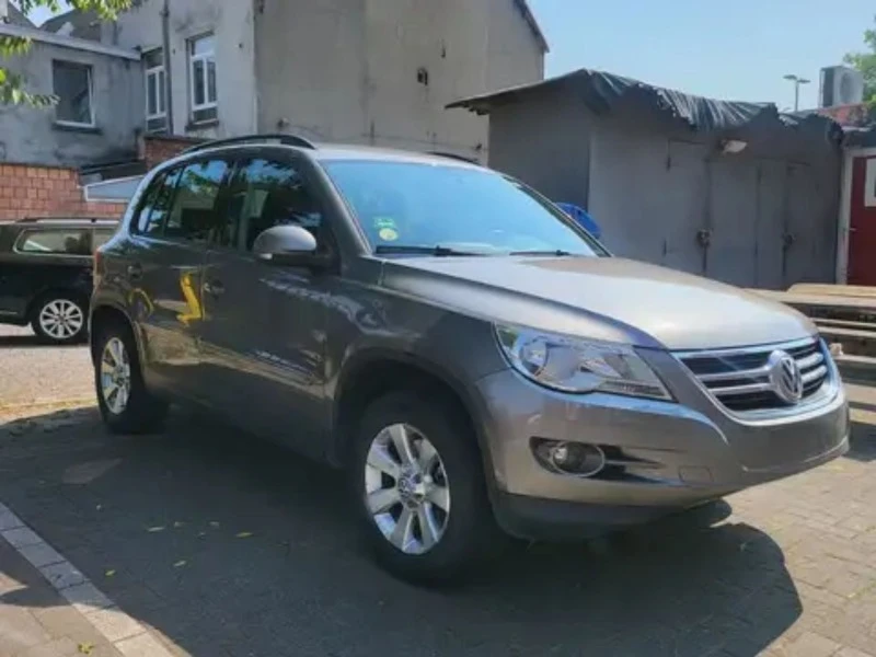 VW Tiguan 2.0tdi 4motion, снимка 1 - Автомобили и джипове - 42652581