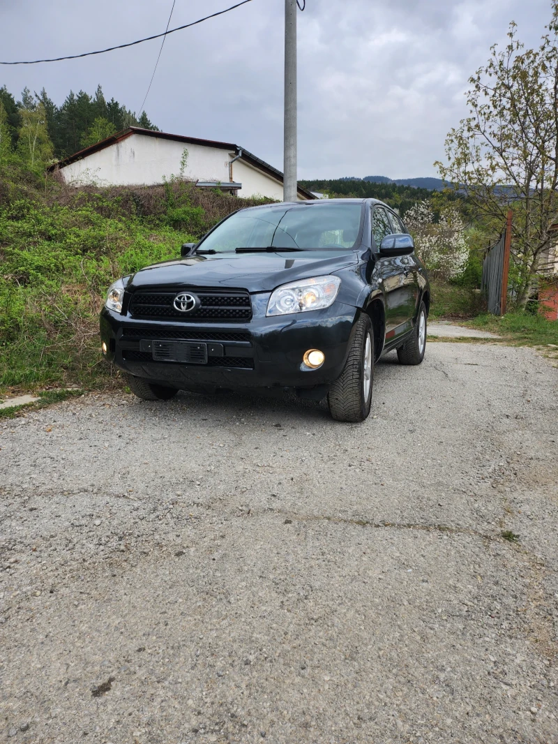 Toyota Rav4, снимка 2 - Автомобили и джипове - 49556396