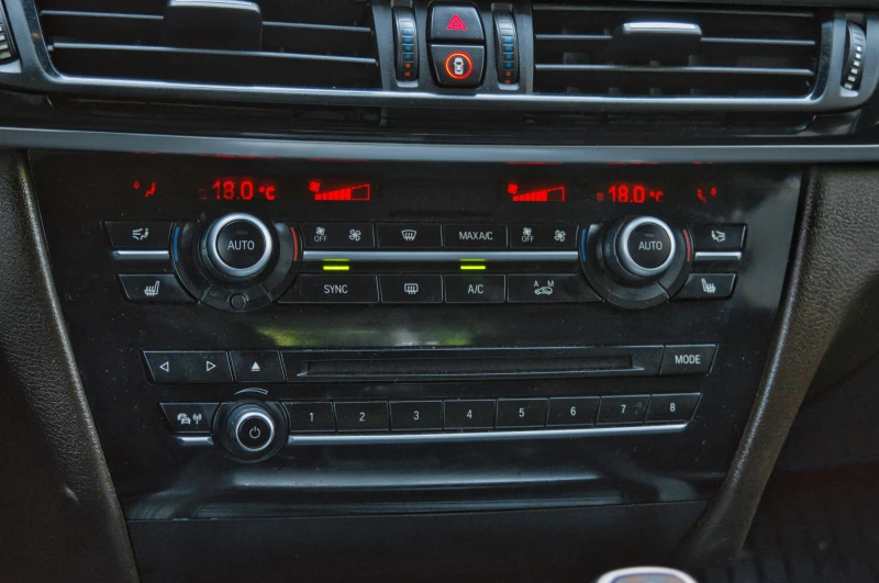 BMW X5 40D xDrive M-Pack, снимка 10 - Автомобили и джипове - 52480242