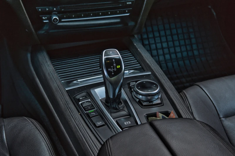 BMW X5 40D xDrive M-Pack, снимка 8 - Автомобили и джипове - 52480242