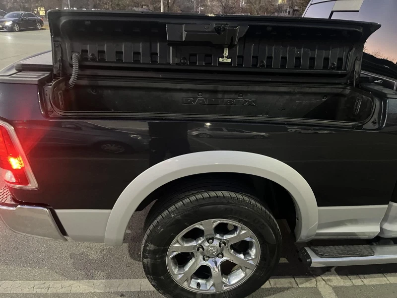Dodge RAM 1500 Laramie EcoDiesel 3.0, снимка 8 - Автомобили и джипове - 52500514