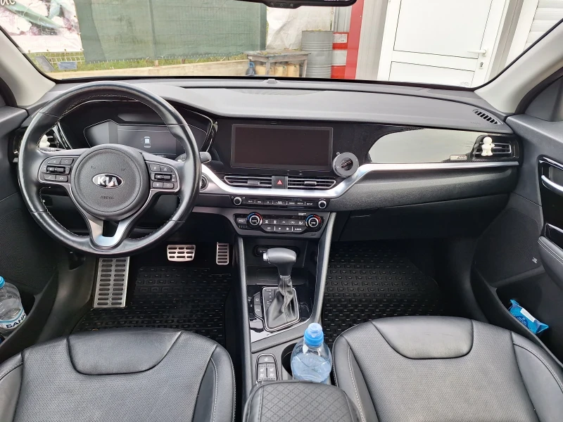 Kia Niro, снимка 6 - Автомобили и джипове - 52415701
