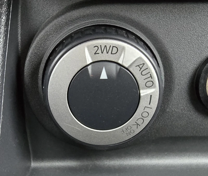 Dacia Duster 1.5DCI* 110кс* 4х4* , снимка 16 - Автомобили и джипове - 52712099