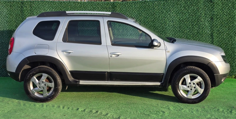 Dacia Duster 1.5DCI* 110кс* 4х4* , снимка 4 - Автомобили и джипове - 52712099