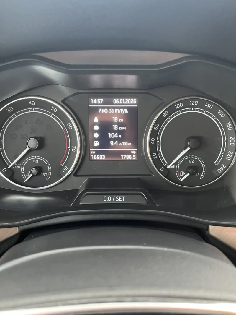 Skoda Kamiq Style, Автоматик, Подгрев, снимка 5 - Автомобили и джипове - 53016276