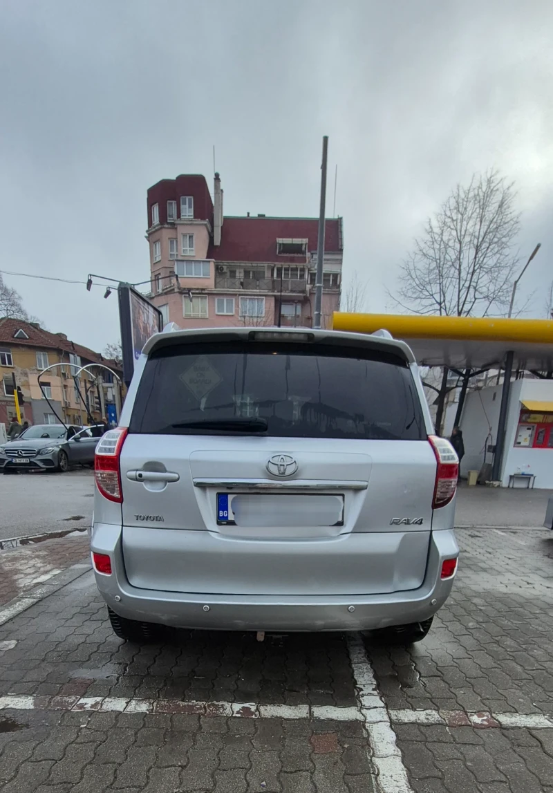 Toyota Rav4, снимка 3 - Автомобили и джипове - 53294153