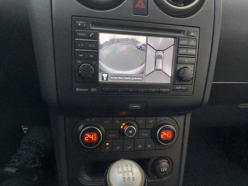 Nissan Qashqai 2.0 4х4 135000km НОВ, снимка 10 - Автомобили и джипове - 53358429