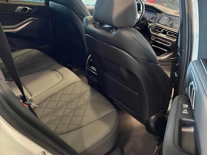 BMW X5 * xDrive40i * БЕЗ ЗАБЕЛЕЖКИ* PANORAMA* KEYLESS* , снимка 13 - Автомобили и джипове - 53398290