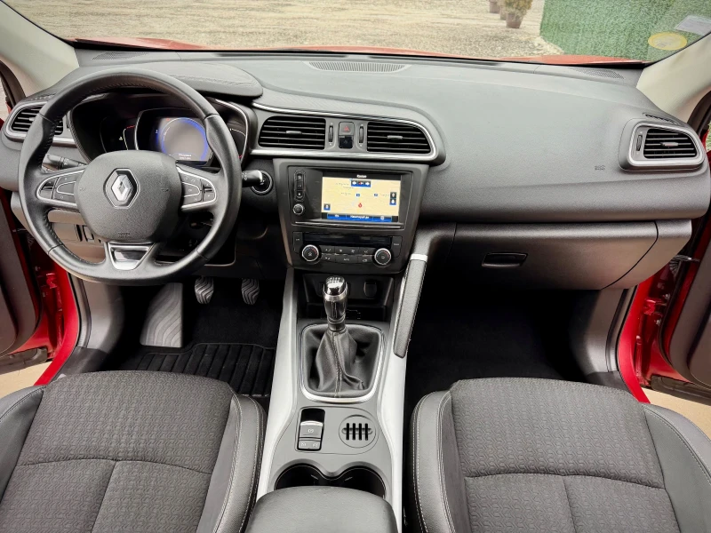 Renault Kadjar 1.5 DCI* ENERGY* INTENS* FULL LED* KEYLESS, снимка 10 - Автомобили и джипове - 53444659