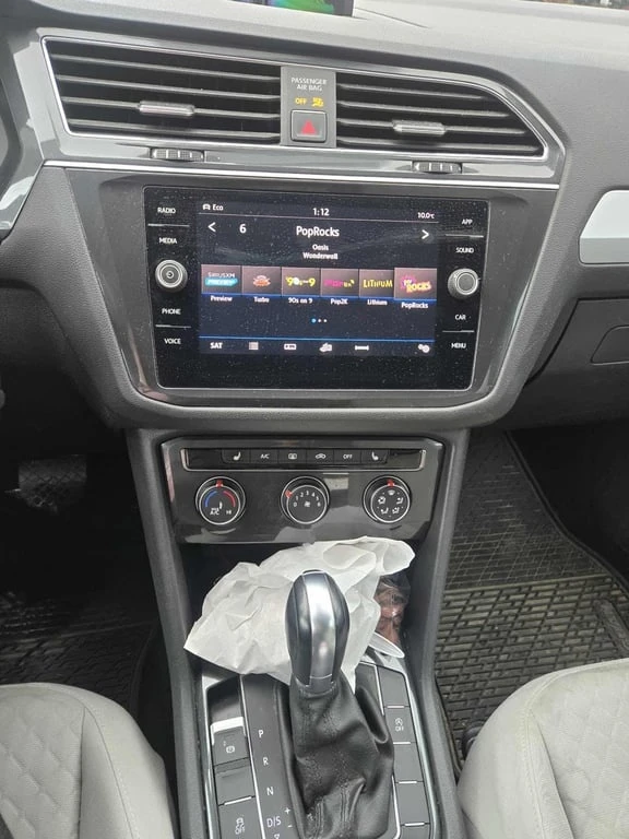 VW Tiguan * Trendline * CARFAX * ПРЕДСТАВИТЕЛСТВО * ПОДГРЕВ, снимка 9 - Автомобили и джипове - 53305009