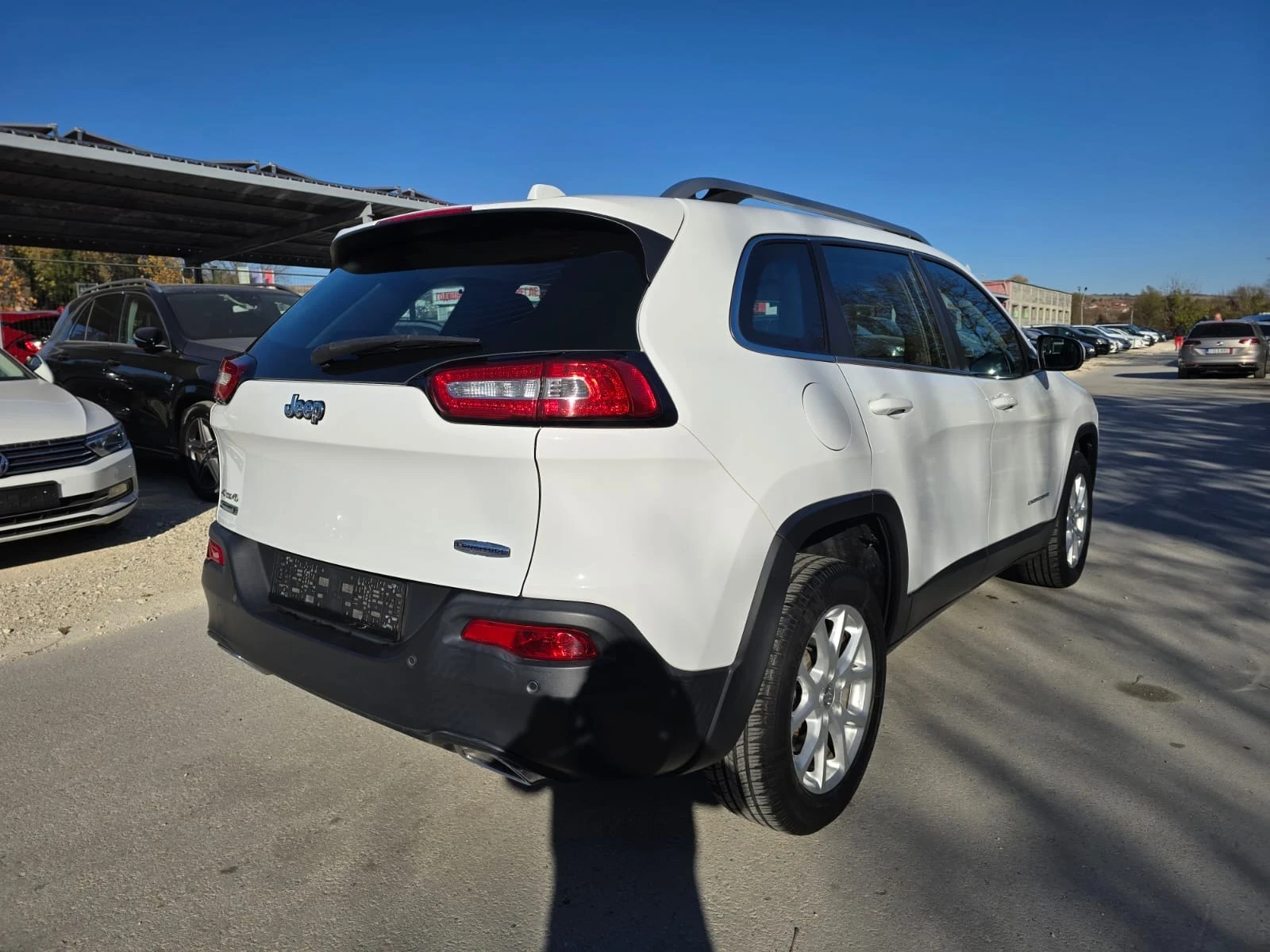 Jeep Cherokee 2.0CRD 170k.c. 4x4 - изображение 6