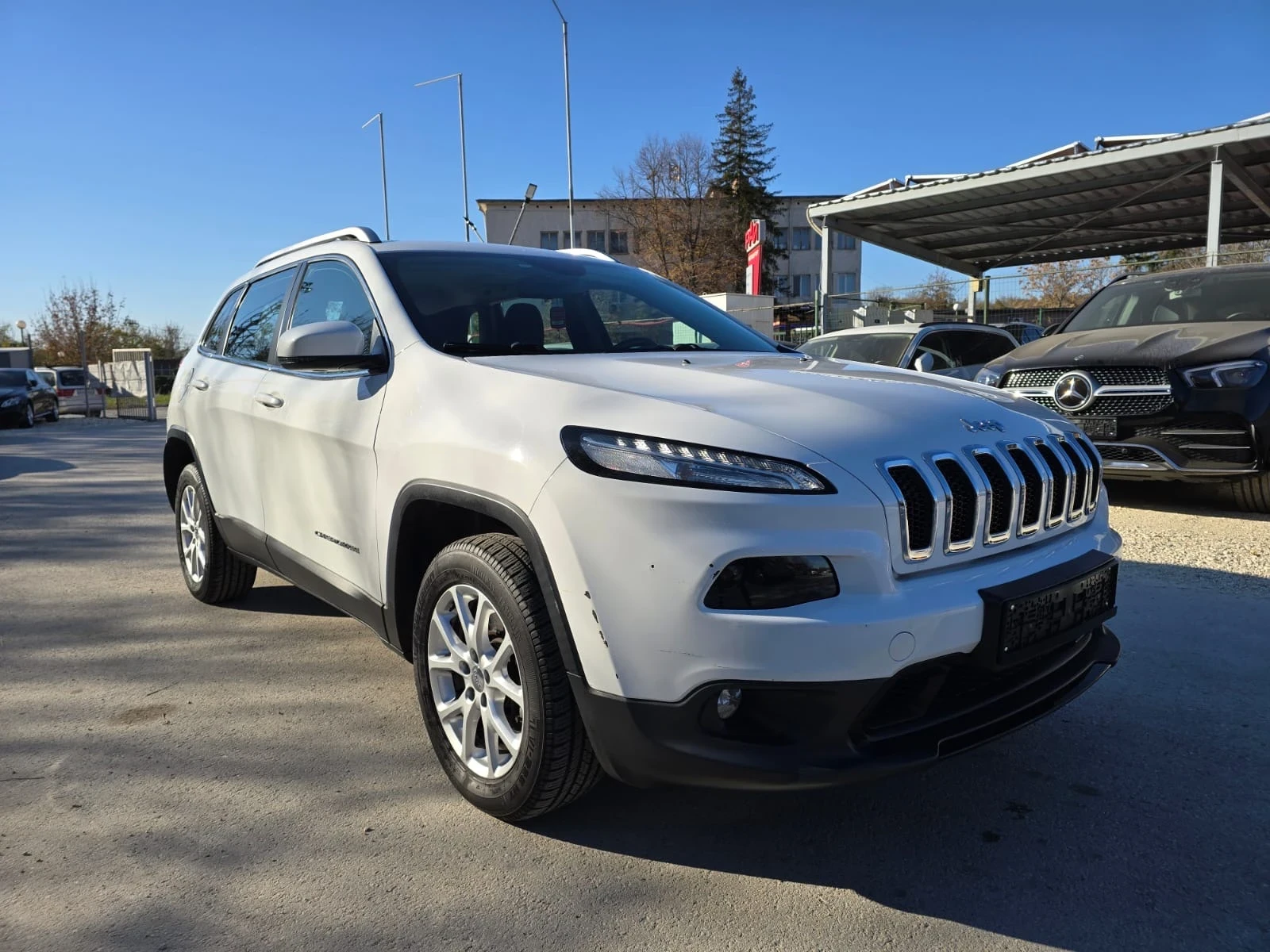 Jeep Cherokee 2.0CRD 170k.c. 4x4 - изображение 9