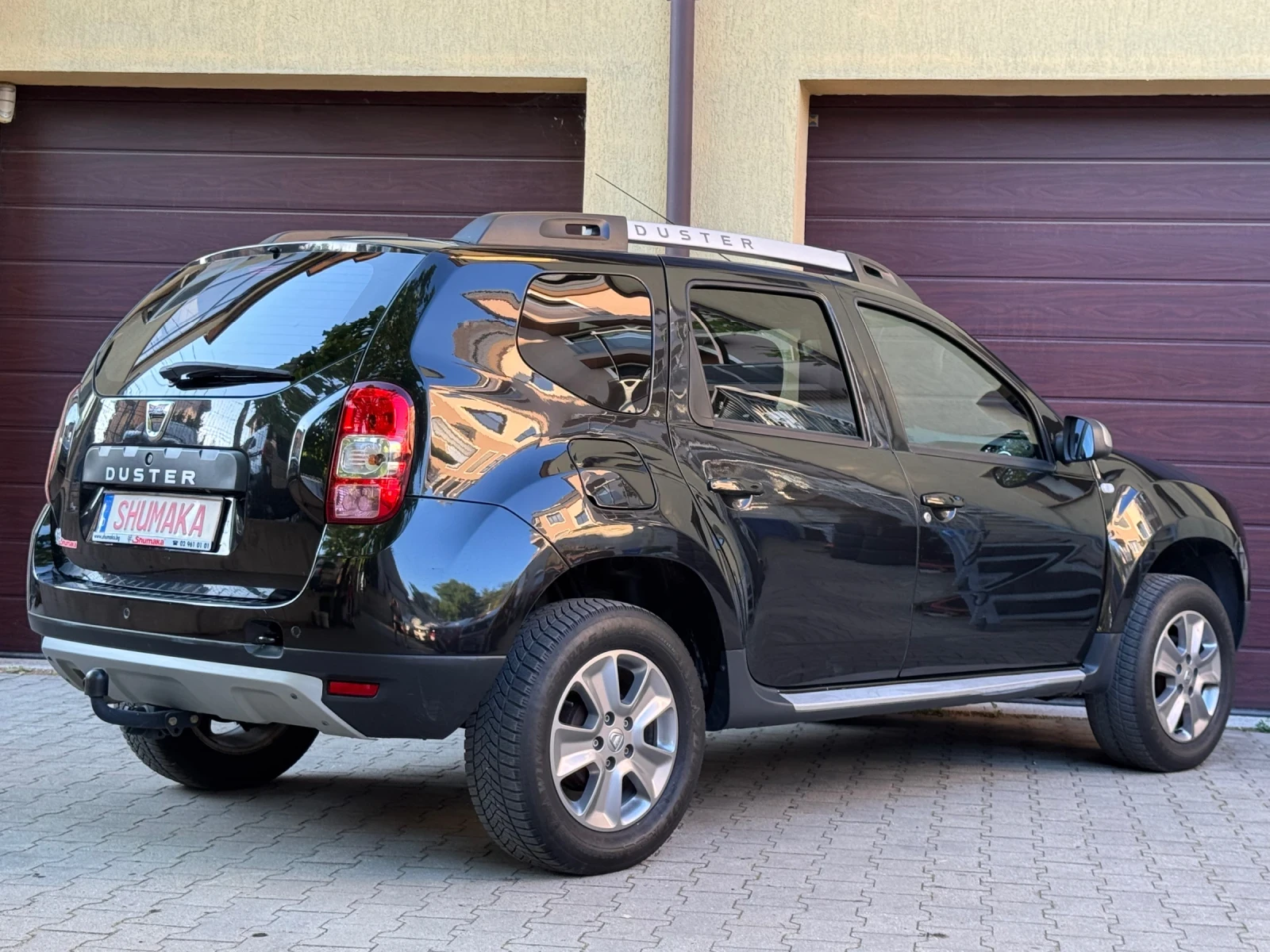 Dacia Duster 1.6i-LPG  Пълна Сервизна История! - изображение 4