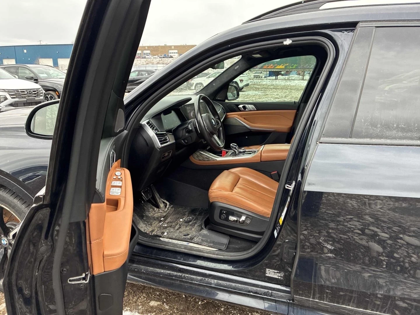 BMW X7 M-pkg* Distronic* Harmon/Kardon* Подгрев* 360Камер, снимка 6 - Автомобили и джипове - 54011456