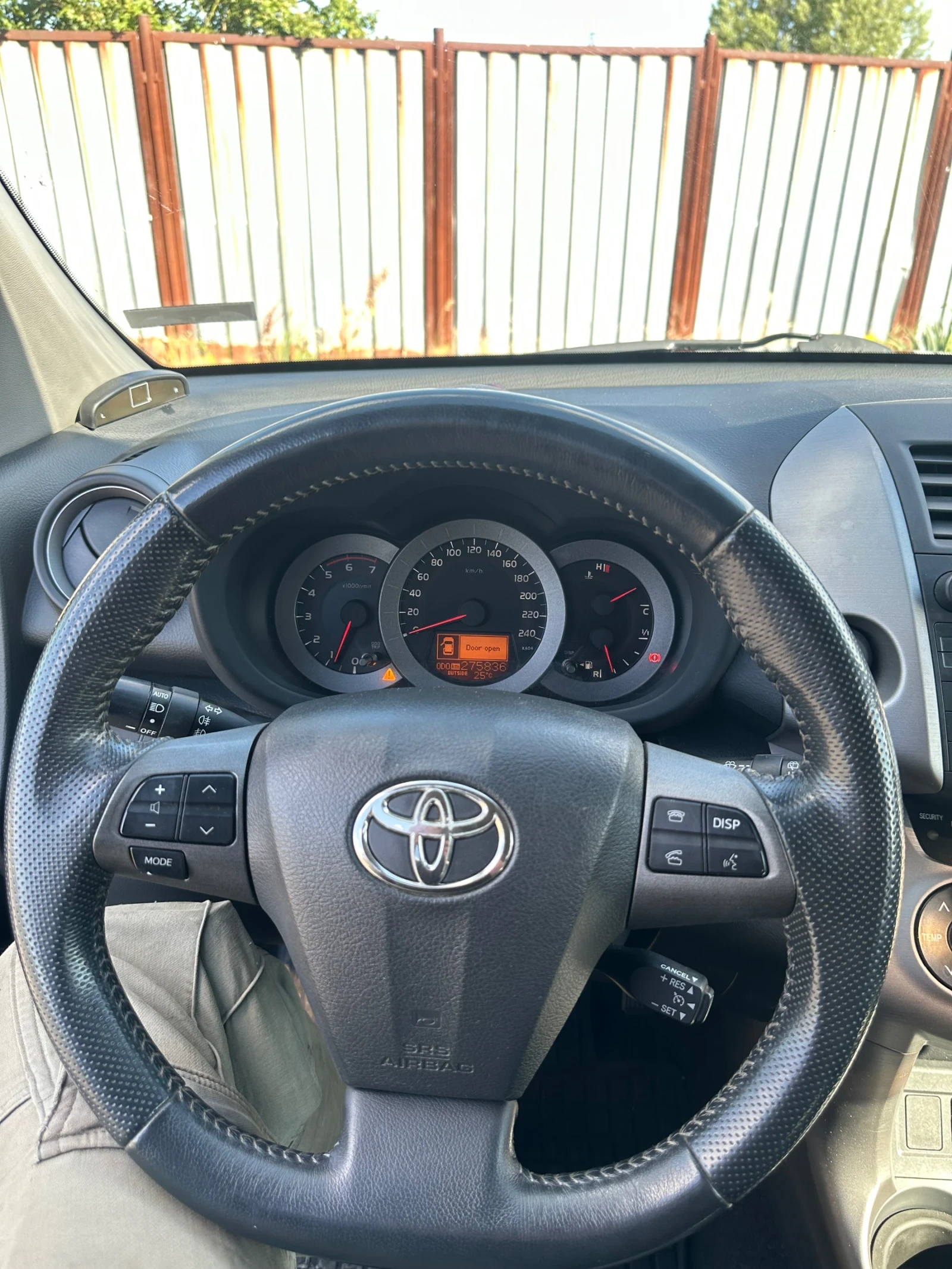 Toyota Rav4 RAV4 2.2 D-4D  EXECUTIVE / НАПЪЛНО ОБСЛУЖЕНА /4х4/, снимка 10 - Автомобили и джипове - 54922243