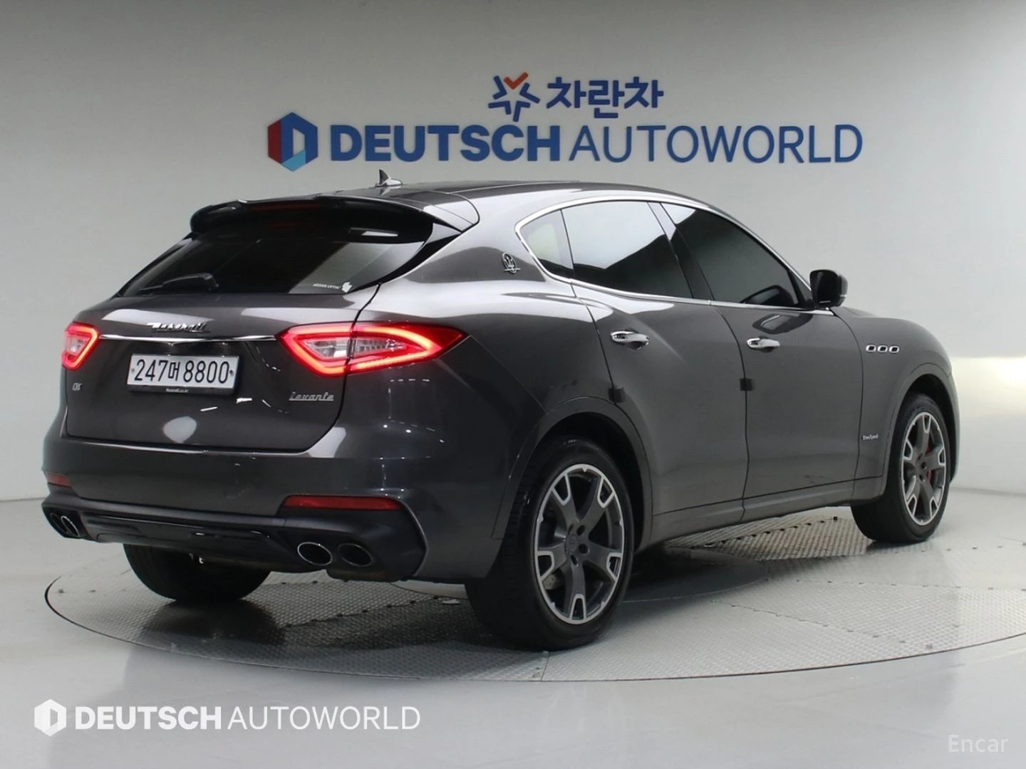 Maserati Levante 3.0 AWD GRAN SPORT* КОЖА* ОБДУХВ* НАВИ* ПАНО, снимка 2 - Автомобили и джипове - 55435099